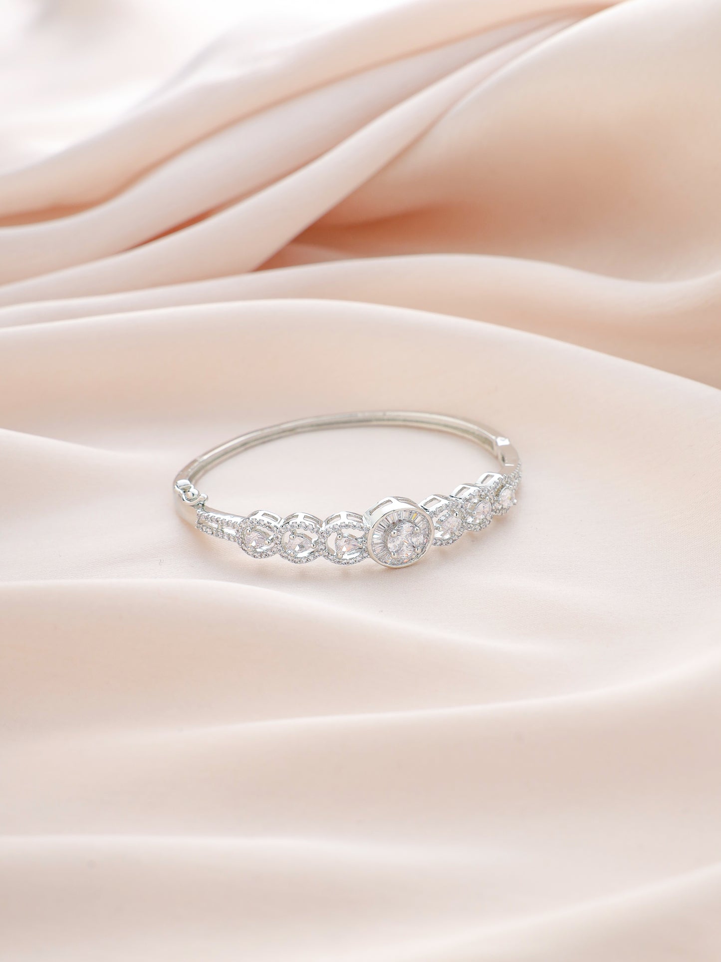 SOPHIA BRACELET